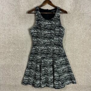 Banana Republic Fit & Flare Dress Size 6 Black/White Racerback Sleeveless Knit